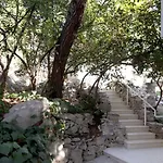 Casa De Verano - Penthouse In With The Private Garden Apartment