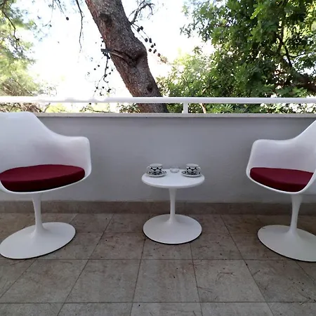 Casa De Verano - Penthouse In With The Private Garden Apartment *