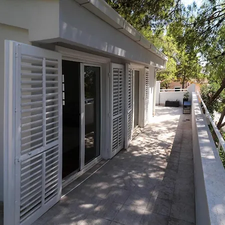 Apartment Casa De Verano - Penthouse In With The Private Garden Trogir