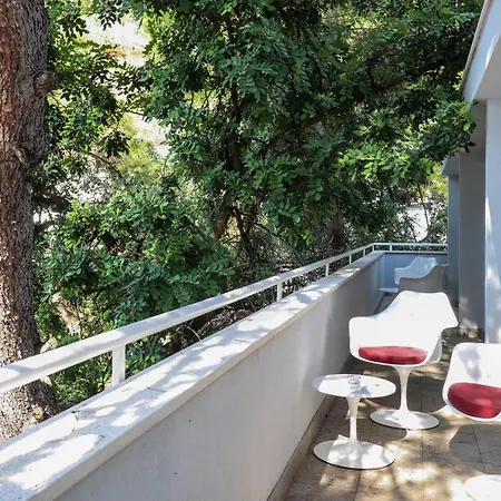 Casa De Verano - Penthouse In With The Private Garden Apartment Trogir